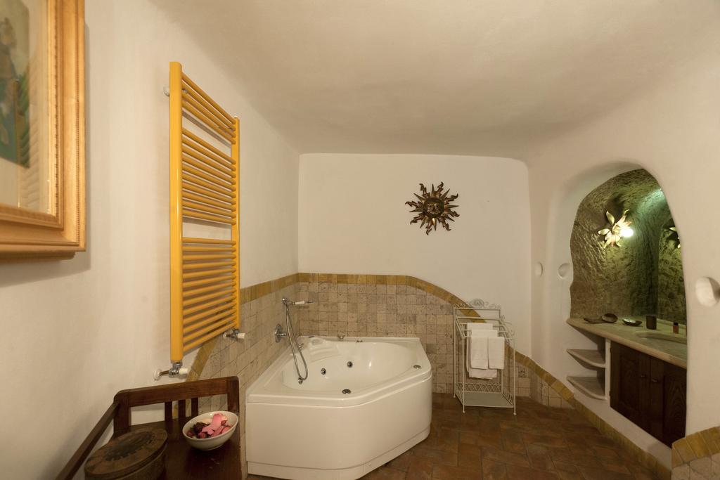 La Casa Degli Archi Hotel Pitigliano Exterior foto
