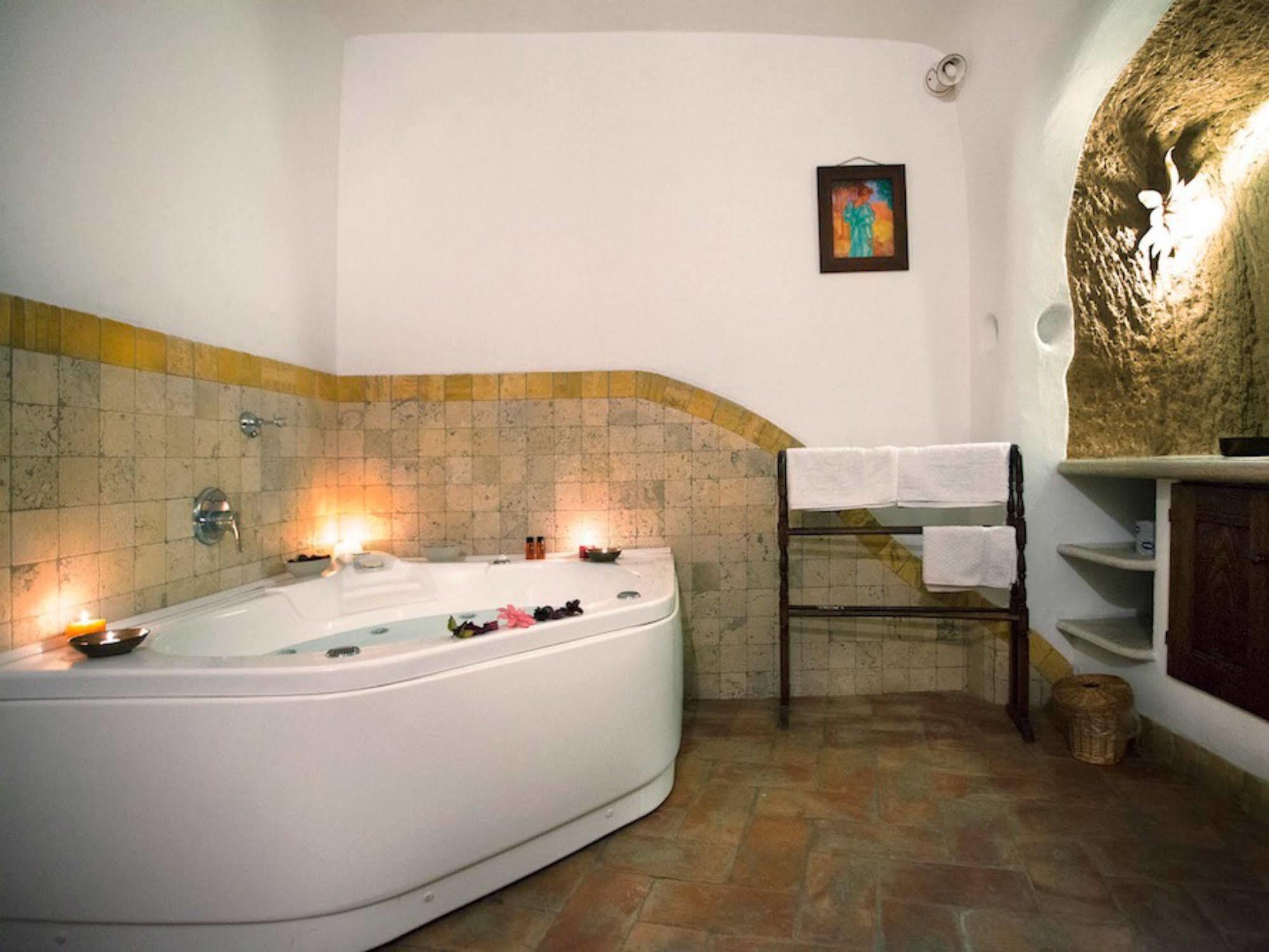 La Casa Degli Archi Hotel Pitigliano Exterior foto